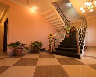 Hotel Ganga Vilas - Haridwar - Escaleras