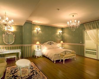 Florence Resort Villa - Spa European Manor - רן-איי - חדר שינה