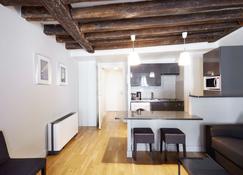 Apartments Du Louvre - St-Honoré - Paris - Living room