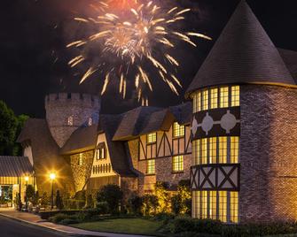 Anaheim Majestic Garden Hotel - Anaheim - Bygning
