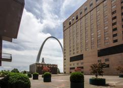 City Place St. Louis - Downtown Hotel - St. Louis - Building