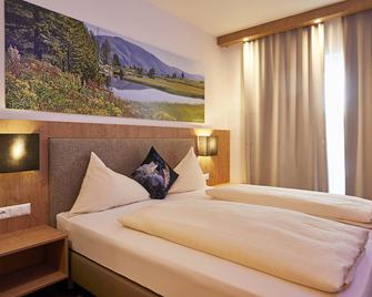 Dei Hotel Schönblick - Velden am Wörthersee - חדר שינה