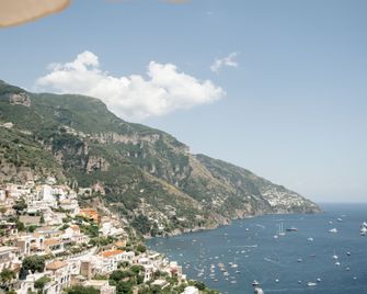 فندق كونكا دأورو - بوسيتانو - المظهر الخارجي