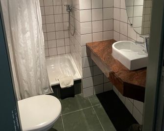 Malcot Hotel - Mechelen - Badkamer