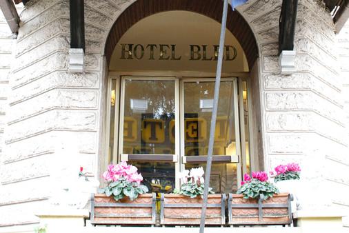 Hotel Bled - Rome - Building