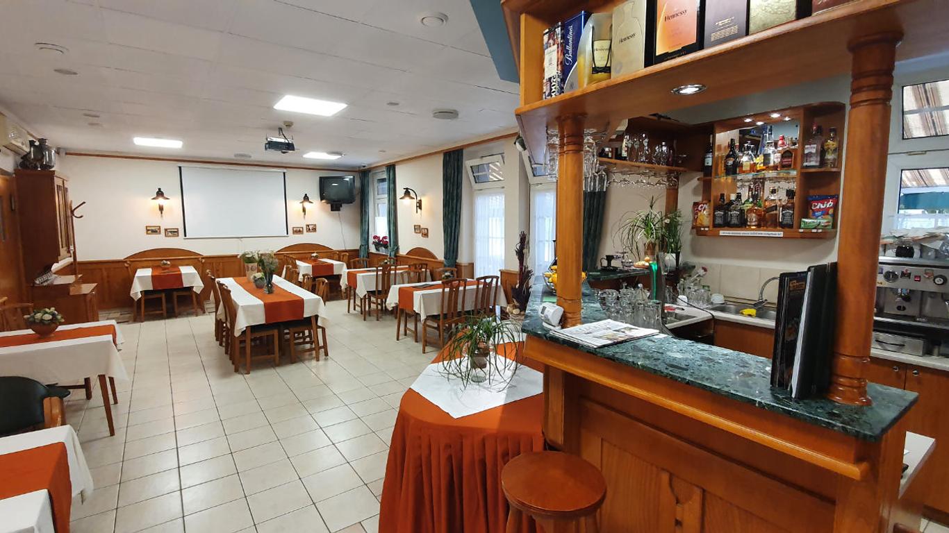 Hotel Baross
