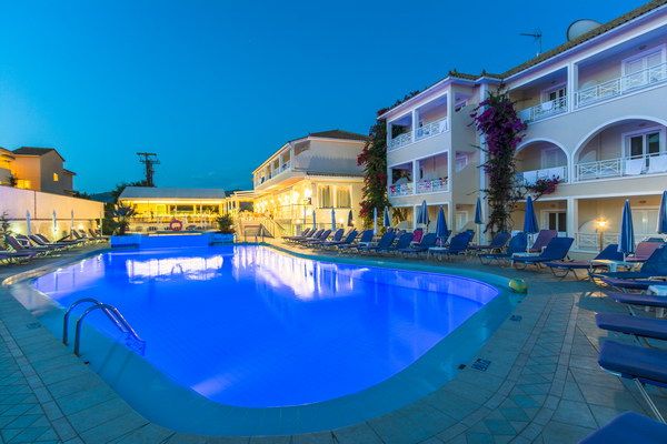 Roseland Hotel - Kalamaki - Bazén