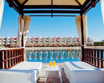 Sunrise Holidays Resort -Adults Only - Hurgada - Patio