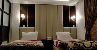 Amin Hotel Peshawar - Peshawar - Bedroom