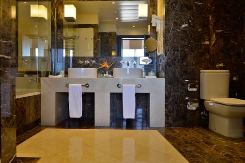 Pestana Vila Sol - Vilamoura - Badkamer