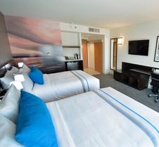 The Grand Winnipeg Airport Hotel by Lakeview