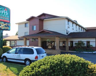 Fairbridge Inn & Suites Lewiston - Lewiston - Building