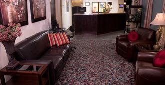 Fairbridge Inn & Suites Lewiston - Lewiston - Lobby