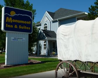 Monument Inn & Suites - Gering - Building