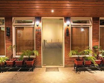 Mayur Hotel Bar & Restaurant Solan - Solan - Entrada del hotel