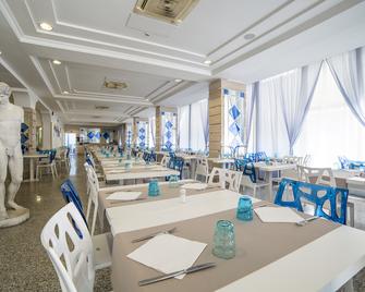 Hotel Majorca - 加比切馬萊 - 餐廳