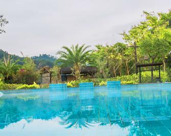 Kedu International Hotspring Holiday Resort - Longyan - Pool