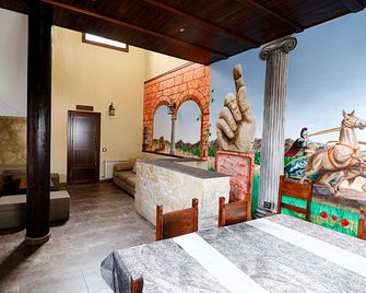 Vía Caparra Superior - Plasencia - Dining room
