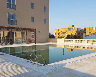 Hotel El Aguila del Tuyu - San Clemente del Tuyú - Pool