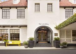 The Landsby - Solvang - Building