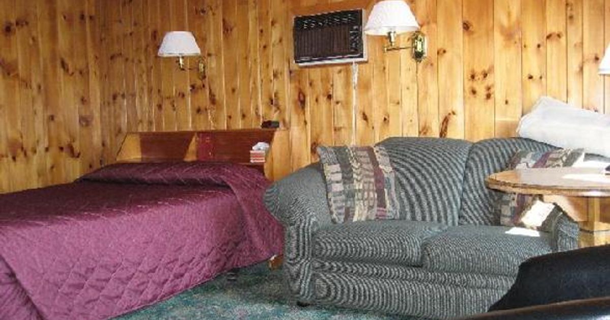 Northernaire Motel from . Saint Ignace Hotel Deals & Reviews KAYAK