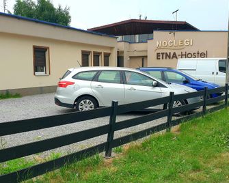Etna - Hostel -Noclegi Rzeszów 24 Pokoje - ז'שוב - בניין