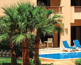 Continental Hotel Hurghada - Hurgada - Piscina