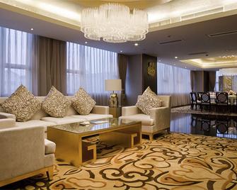 Peninsula Hotel - Taizhou - Lobby