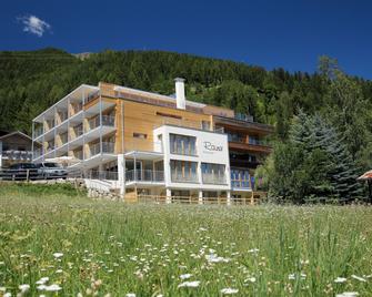 Vitalhotel Rainer - Ultimo/Ulten - Building