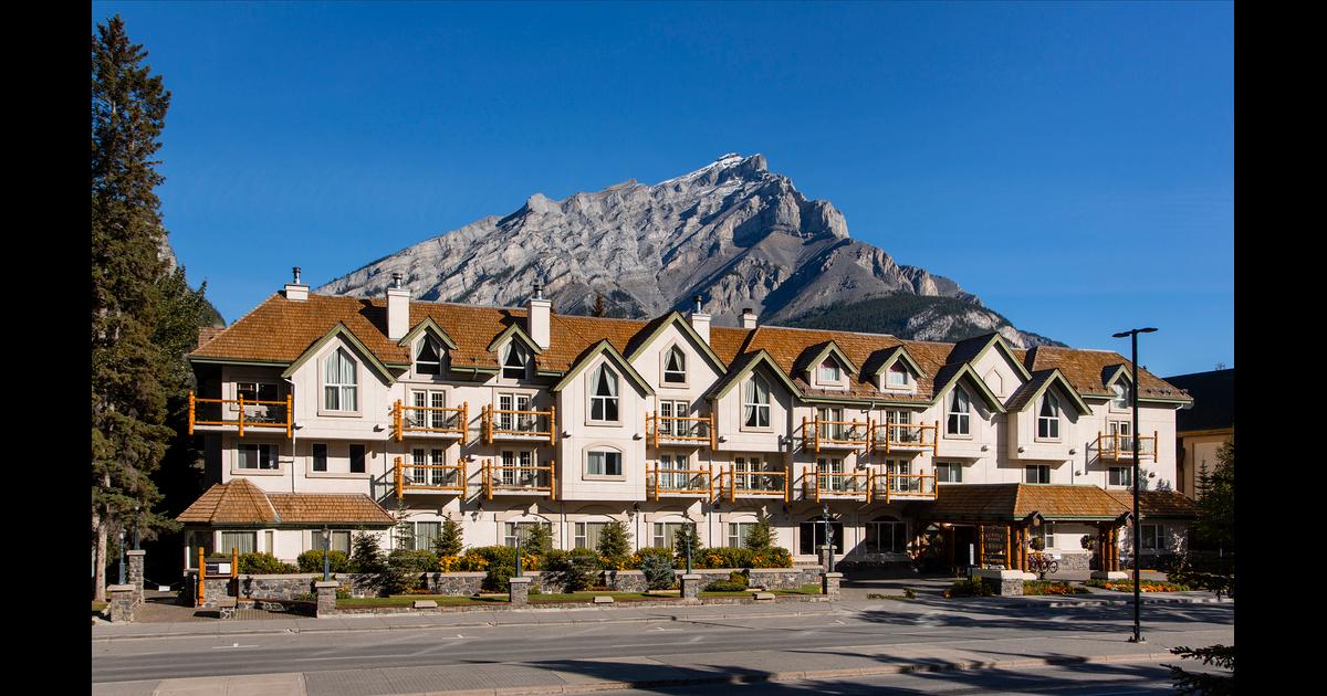 Rundlestone Lodge, Banff, AB, Canada - Compare Deals