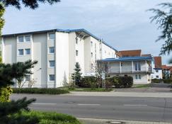 Ibis Leipzig Nord Ost - Taucha - Building