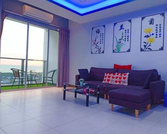 Sekinchan Seaview Homestay - Tanjung Karang - Living room