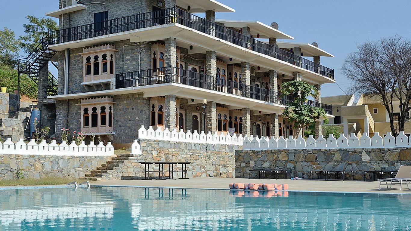 Sadanira Resort