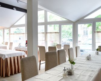 Hotel Ambasador - Skopje - Restaurante