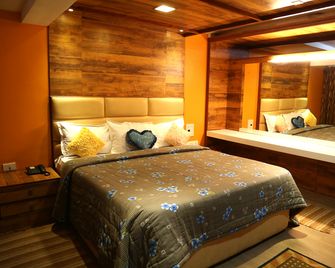 Sri Janakiram Hotels - Tirunelveli - Slaapkamer