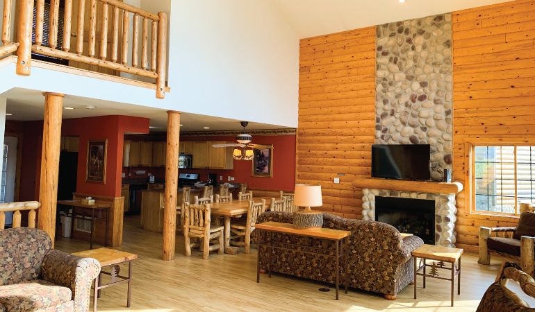 Grand Bear Resort At Starved Rock 254 2 6 5 North Utica Hotel Deals Reviews Kayak