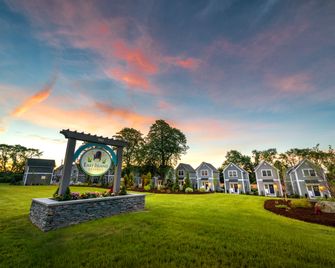 The East Island Reserve Hotel - Middletown - Outdoors view