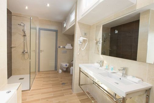 HL Suitehotel Playa del Inglés - Maspalomas - Bathroom
