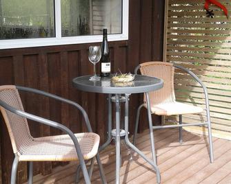River Chalet B&B - Geraldine - Patio