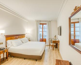 Sercotel Arenal Bilbao - Bilbao - Bedroom