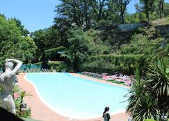 Seven Hills Village - Roma - Piscina