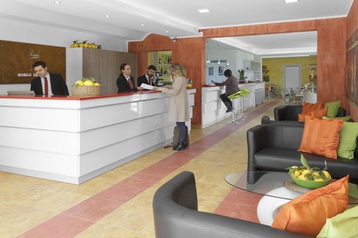 Resort Bosco De' Medici - Pompeya - Recepción