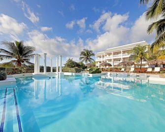 Grand Palladium Lady Hamilton Resort & Spa - Lucea - Pool