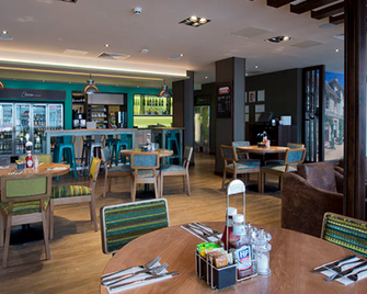 Premier Inn Newcastle Airport - Newcastle-upon-Tyne - Restaurante
