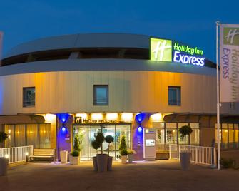 Holiday Inn Express Paris - Velizy - Vélizy-Villacoublay - Gebäude