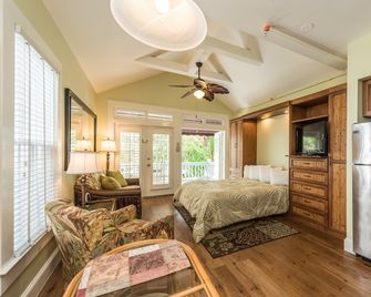 Banyan Resort - Key West - Bedroom