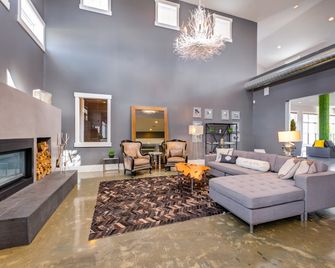 The Gramercy New Albany Apartments - New Albany - Lounge