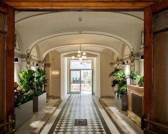 Urban Jungle Apartments - Vienna - Lobby