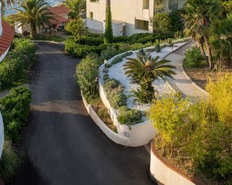 Hotel Villaggio Stromboli - Ricadi - Rakennus