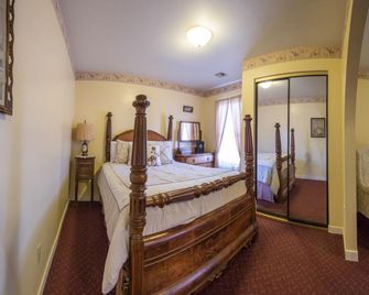 Historic Cary House Hotel - Placerville - Bedroom